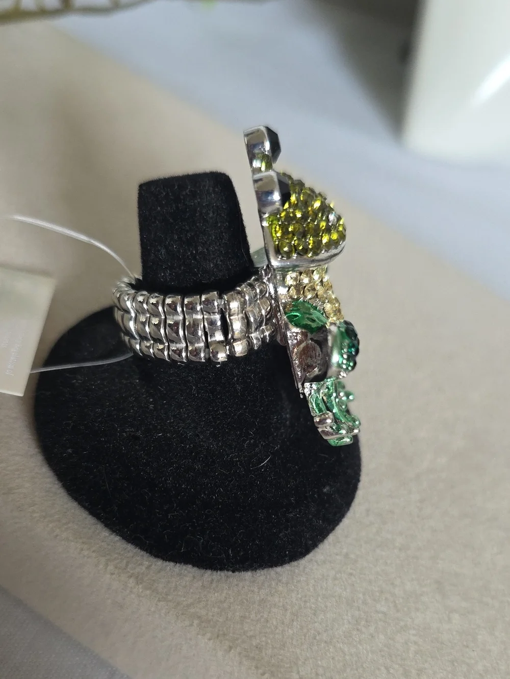 ​Whimsical Crystal Frog Statement Ring Stretchy Band Silver Tone